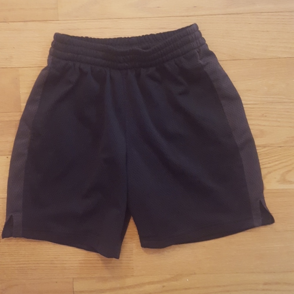 Boy Size 6-7 Black Pro Spirit Athletic Shorts